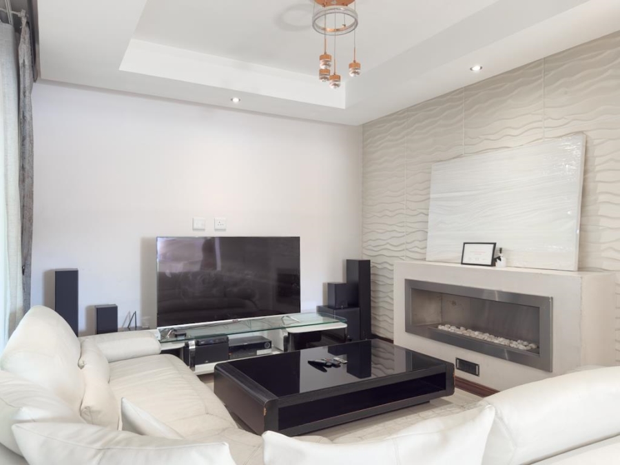 6 Bedroom Property for Sale in Midlands Estate Gauteng