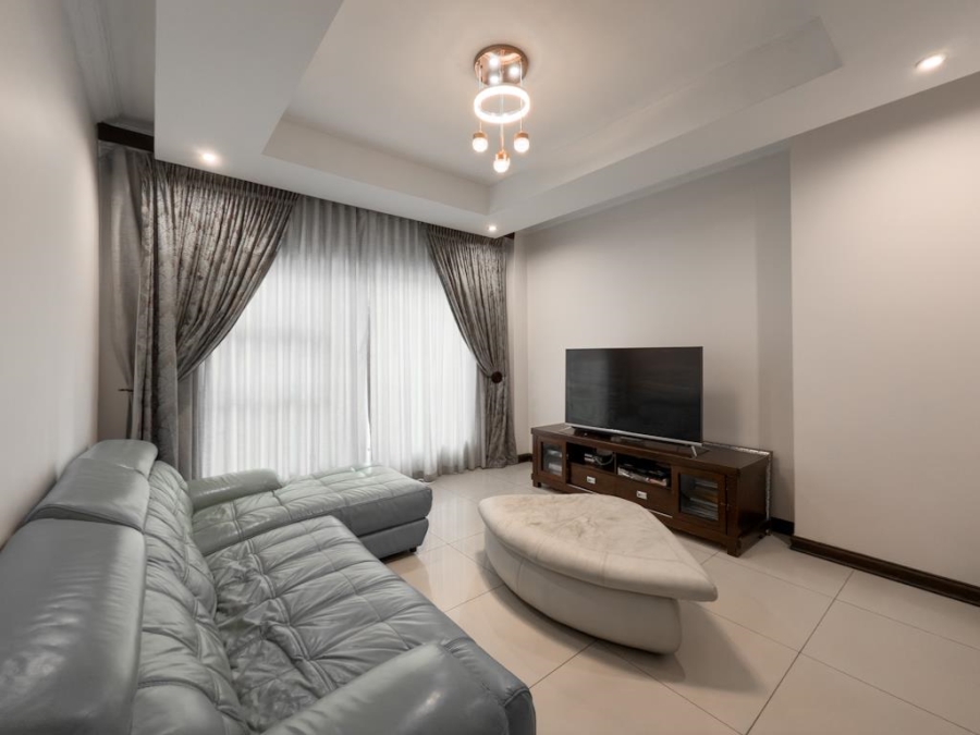 6 Bedroom Property for Sale in Midlands Estate Gauteng