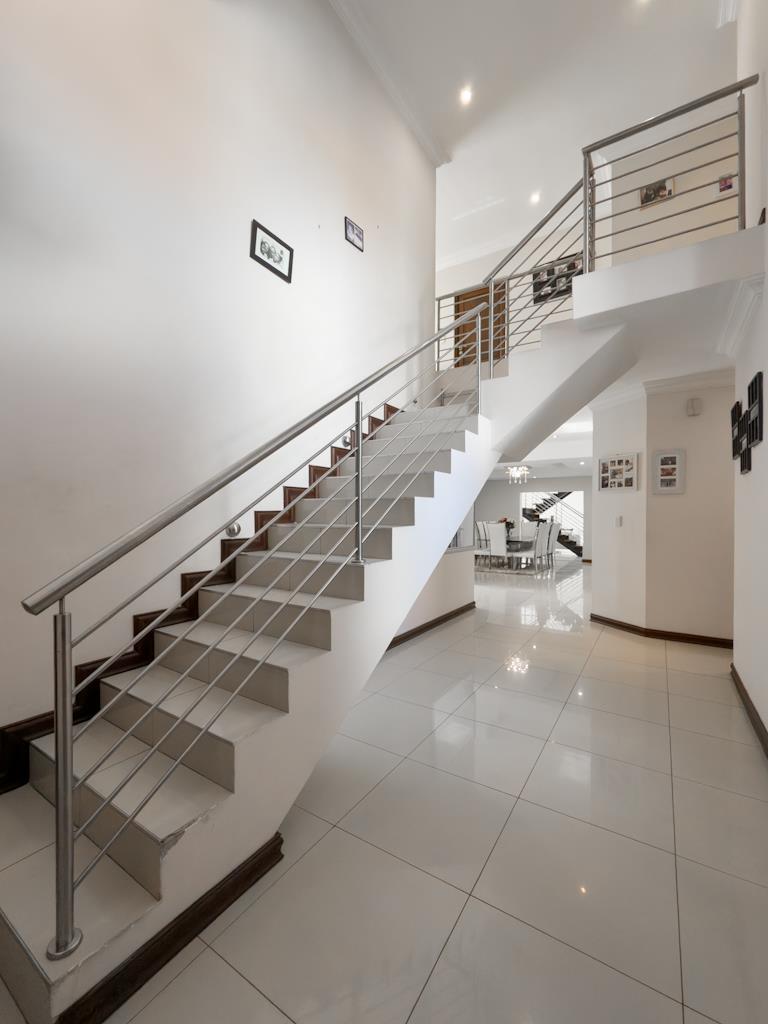 6 Bedroom Property for Sale in Midlands Estate Gauteng