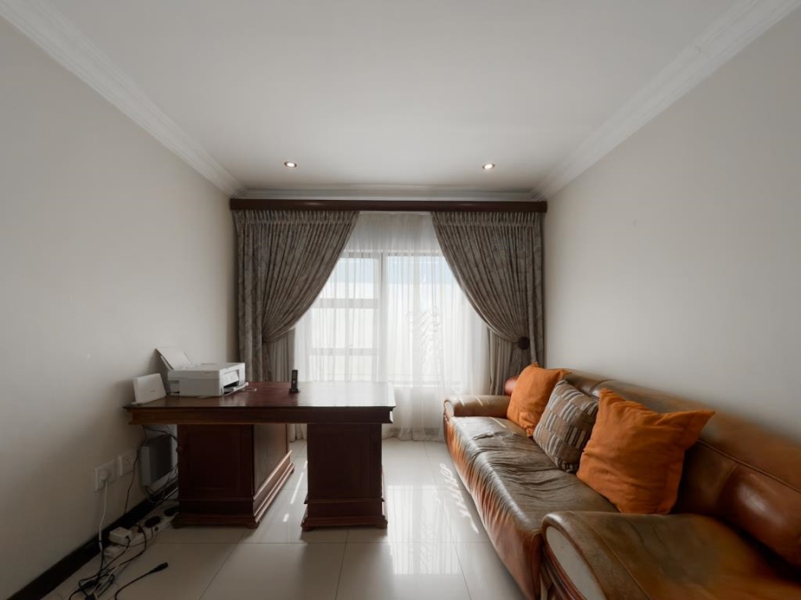 6 Bedroom Property for Sale in Midlands Estate Gauteng