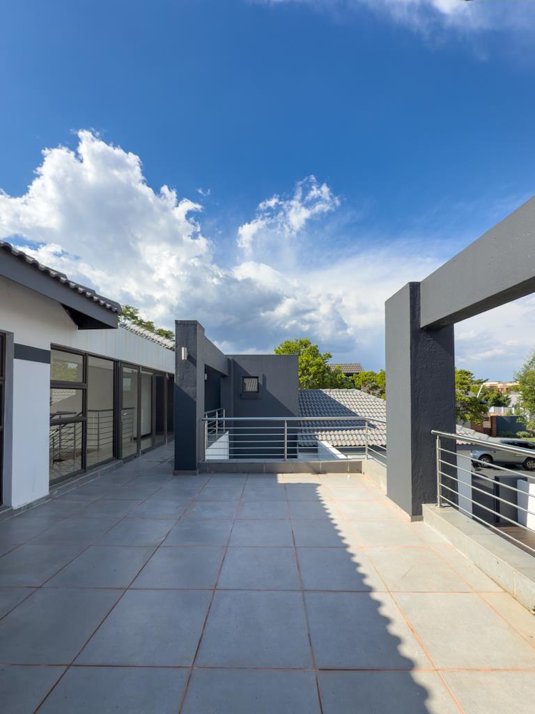 6 Bedroom Property for Sale in Midlands Estate Gauteng