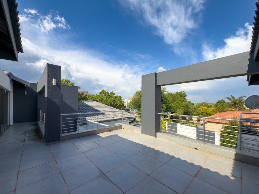 6 Bedroom Property for Sale in Midlands Estate Gauteng