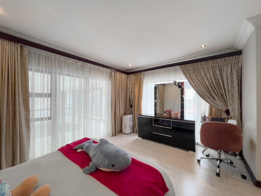 6 Bedroom Property for Sale in Midlands Estate Gauteng