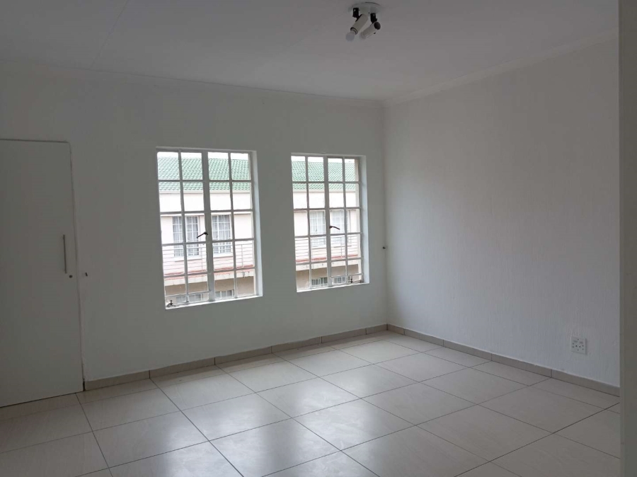 To Let 3 Bedroom Property for Rent in Bedfordview Gauteng