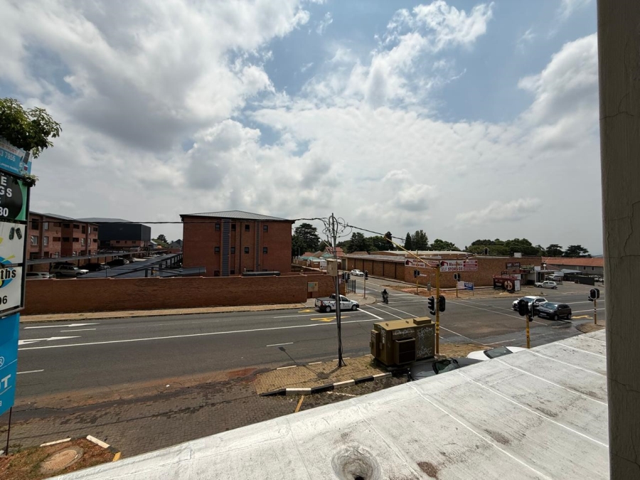 To Let commercial Property for Rent in Blairgowrie Gauteng