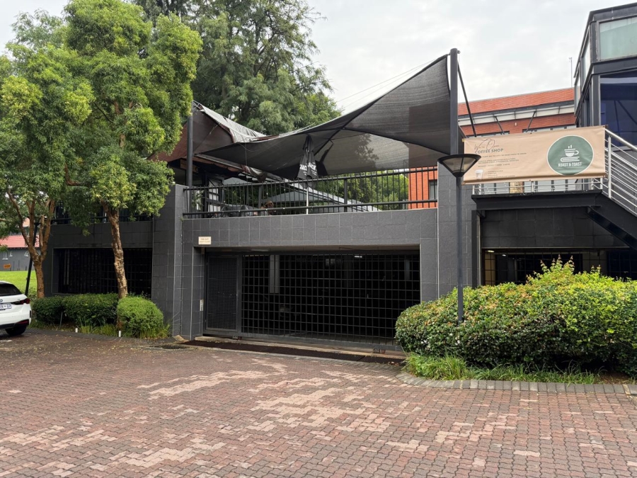 To Let commercial Property for Rent in Hyde Park Gauteng