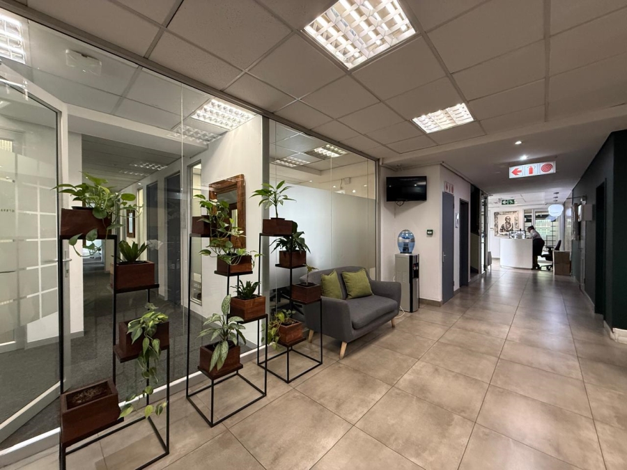 To Let commercial Property for Rent in Hyde Park Gauteng