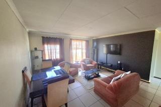 To Let 2 Bedroom Property for Rent in Verwoerdpark Gauteng
