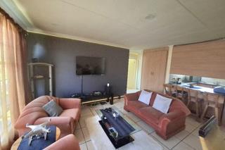 To Let 2 Bedroom Property for Rent in Verwoerdpark Gauteng