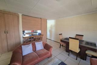 To Let 2 Bedroom Property for Rent in Verwoerdpark Gauteng