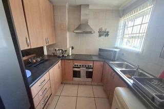 To Let 2 Bedroom Property for Rent in Verwoerdpark Gauteng