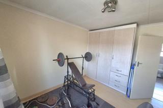 To Let 2 Bedroom Property for Rent in Verwoerdpark Gauteng