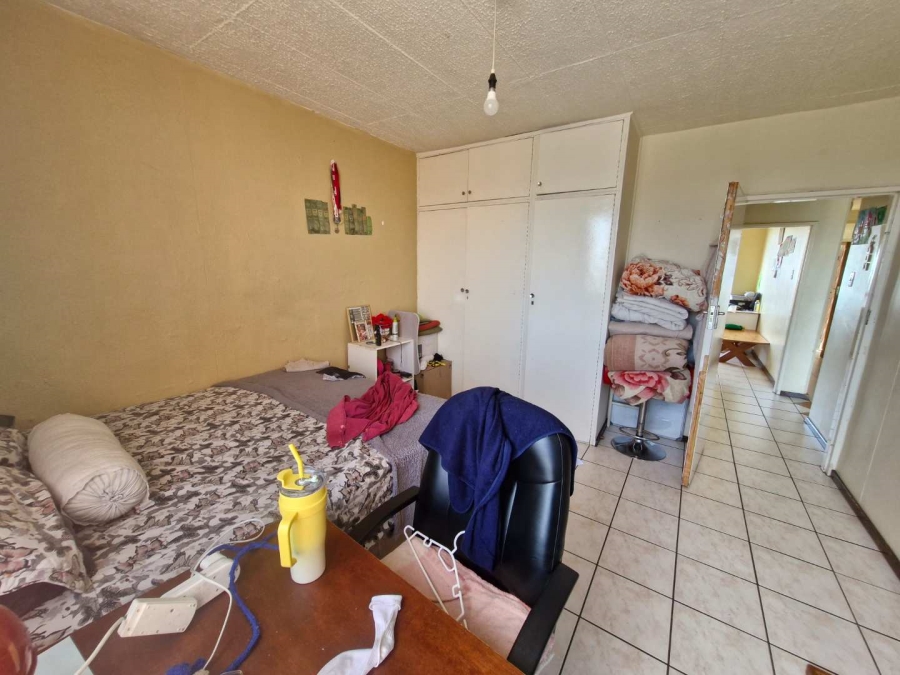 3 Bedroom Property for Sale in La Montagne Gauteng