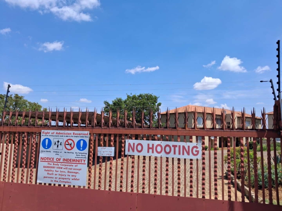 2 Bedroom Property for Sale in Roodepoort Gauteng