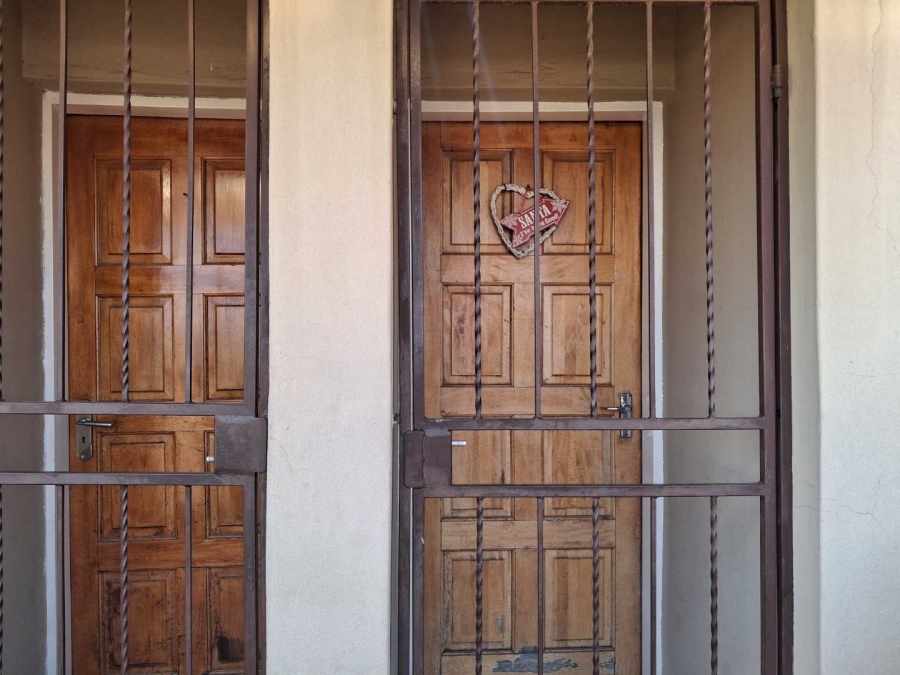 2 Bedroom Property for Sale in Roodepoort Gauteng