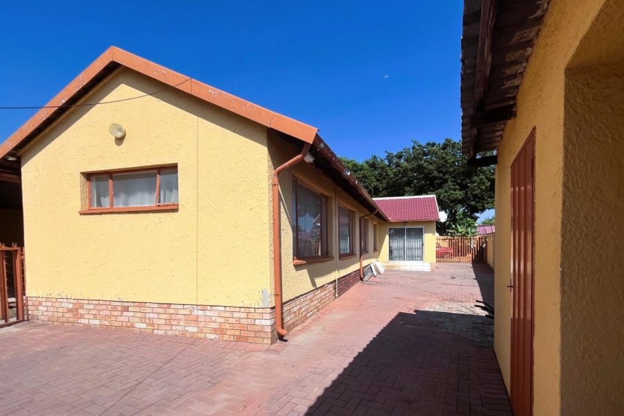 3 Bedroom Property for Sale in Elandspark Gauteng