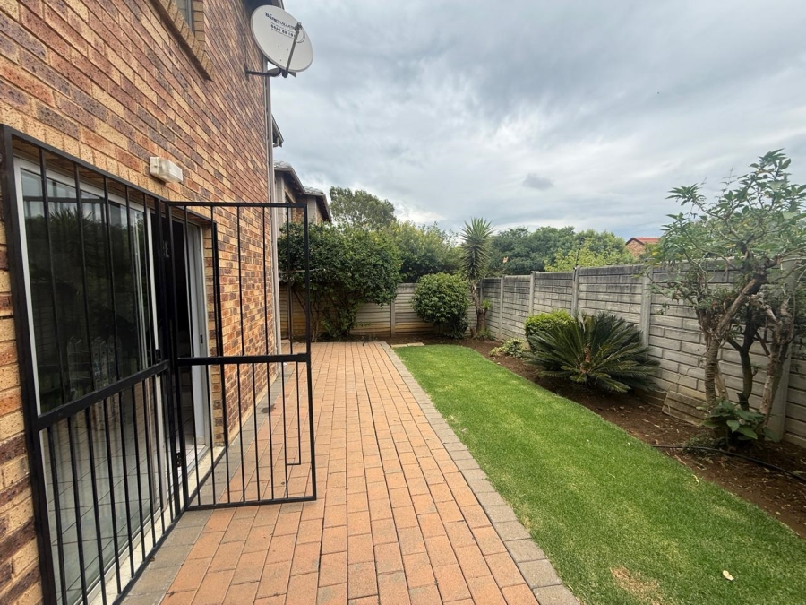 To Let 3 Bedroom Property for Rent in Wilgeheuwel Gauteng
