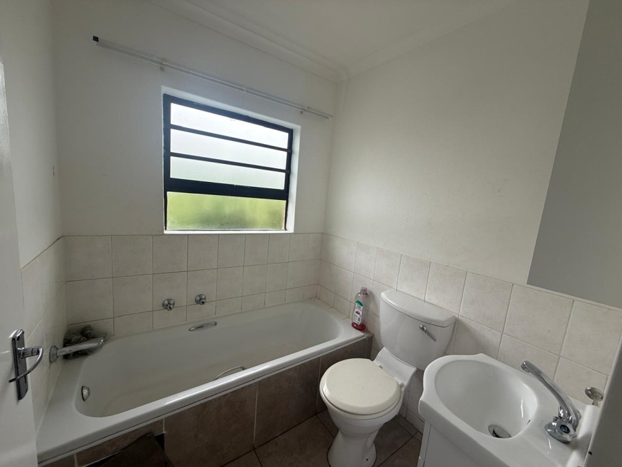 To Let 3 Bedroom Property for Rent in Wilgeheuwel Gauteng