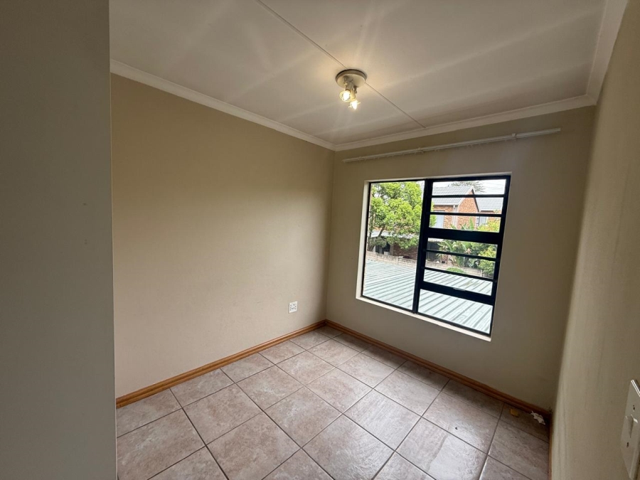 To Let 3 Bedroom Property for Rent in Wilgeheuwel Gauteng