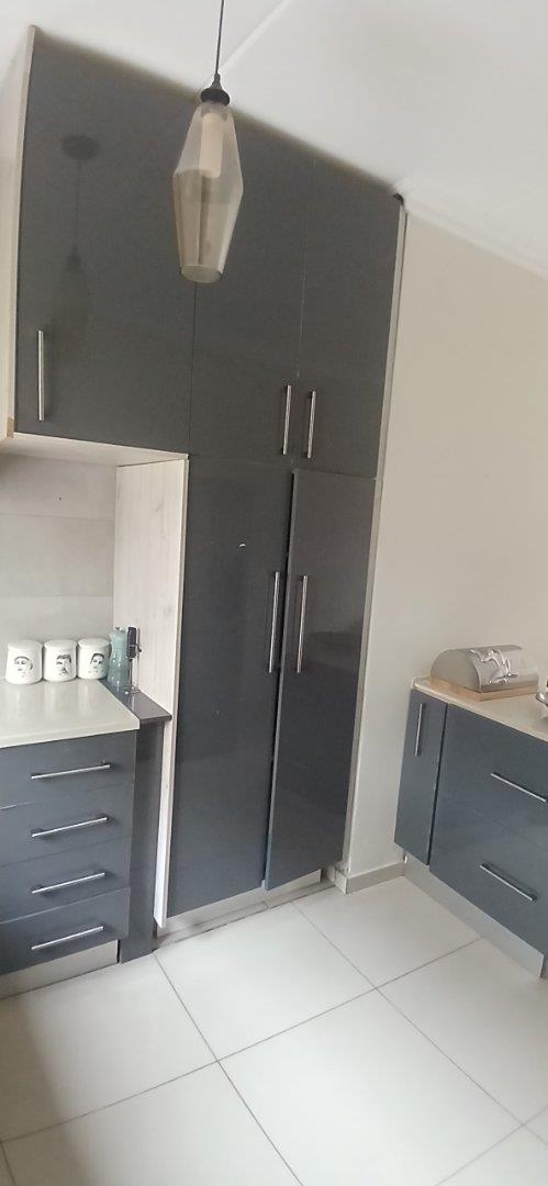 To Let 3 Bedroom Property for Rent in Broadacres Gauteng