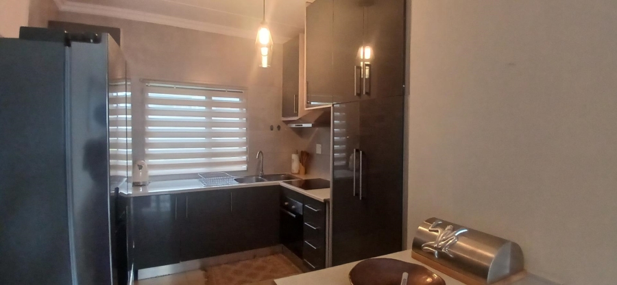 To Let 3 Bedroom Property for Rent in Broadacres Gauteng