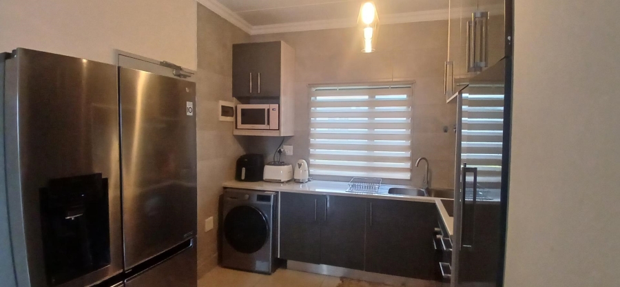 To Let 3 Bedroom Property for Rent in Broadacres Gauteng