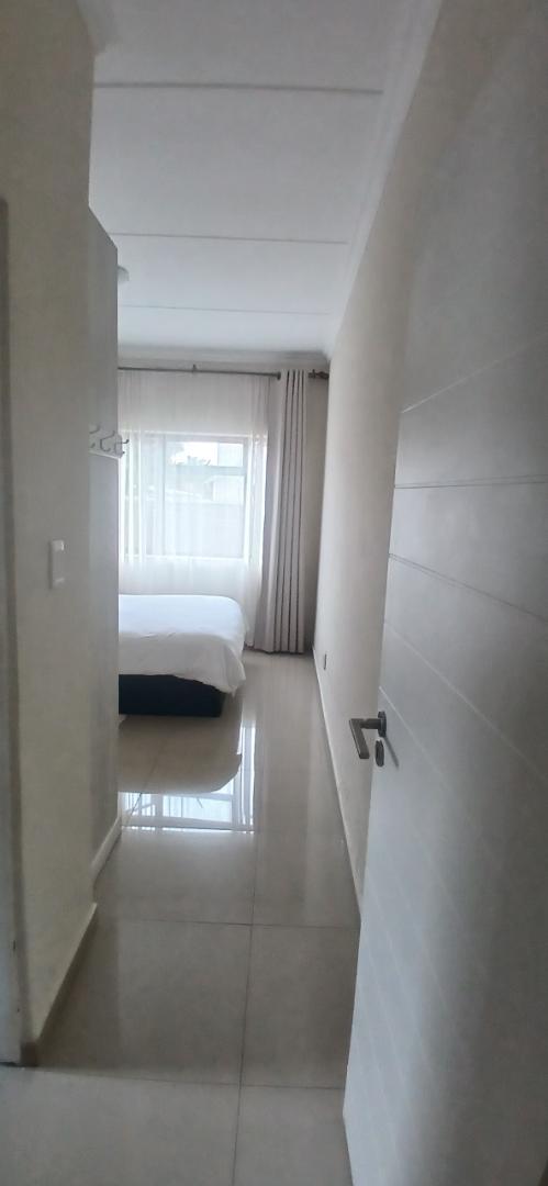 To Let 3 Bedroom Property for Rent in Broadacres Gauteng