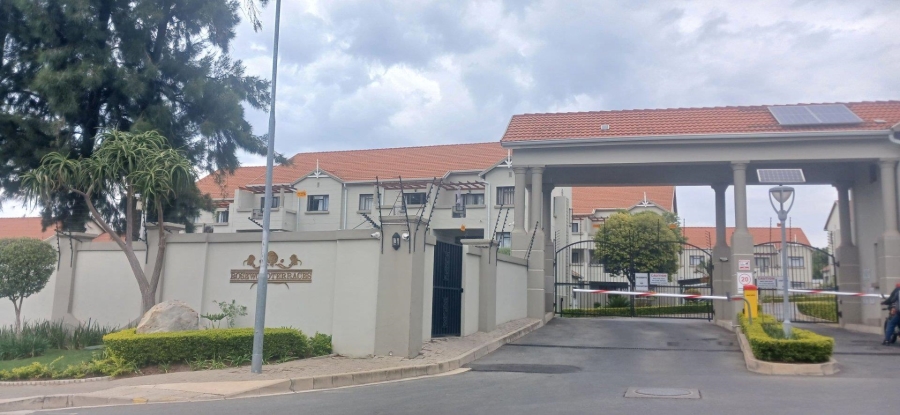 To Let 3 Bedroom Property for Rent in Broadacres Gauteng