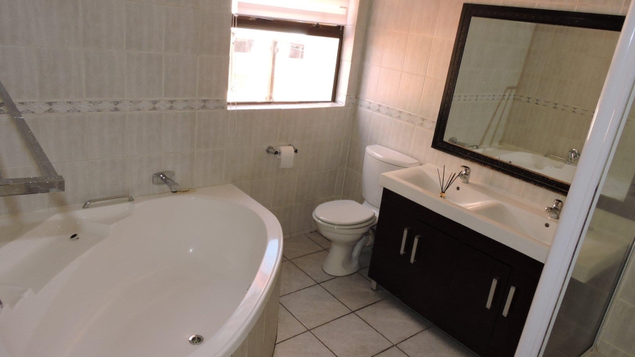 To Let 3 Bedroom Property for Rent in Erasmuskloof Gauteng