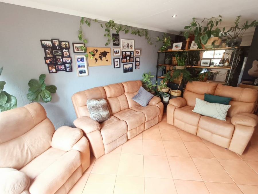 2 Bedroom Property for Sale in Amberfield Glen Gauteng