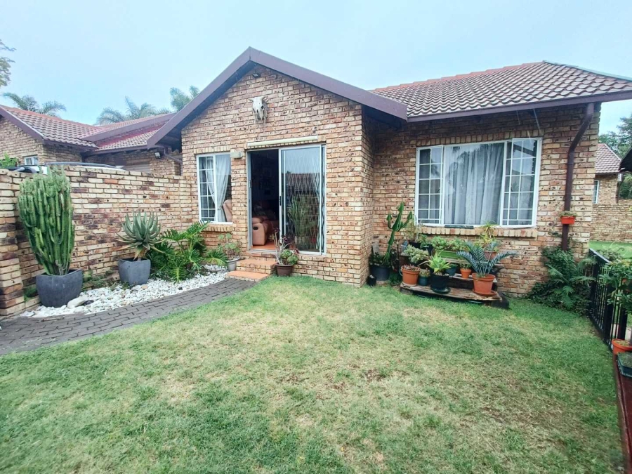 2 Bedroom Property for Sale in Amberfield Glen Gauteng