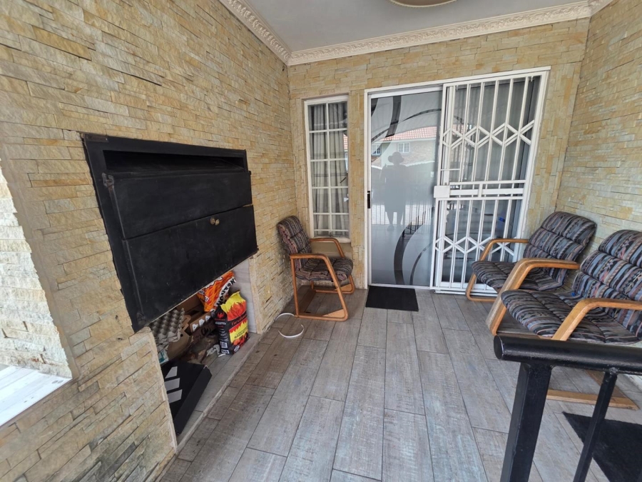 0 Bedroom Property for Sale in Kosmosdal Gauteng