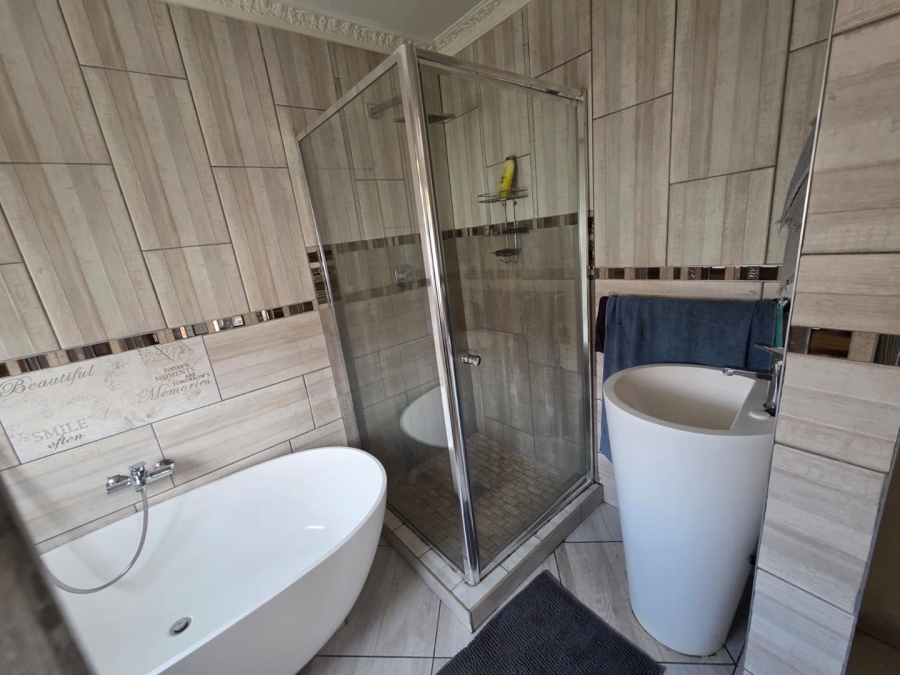 0 Bedroom Property for Sale in Kosmosdal Gauteng