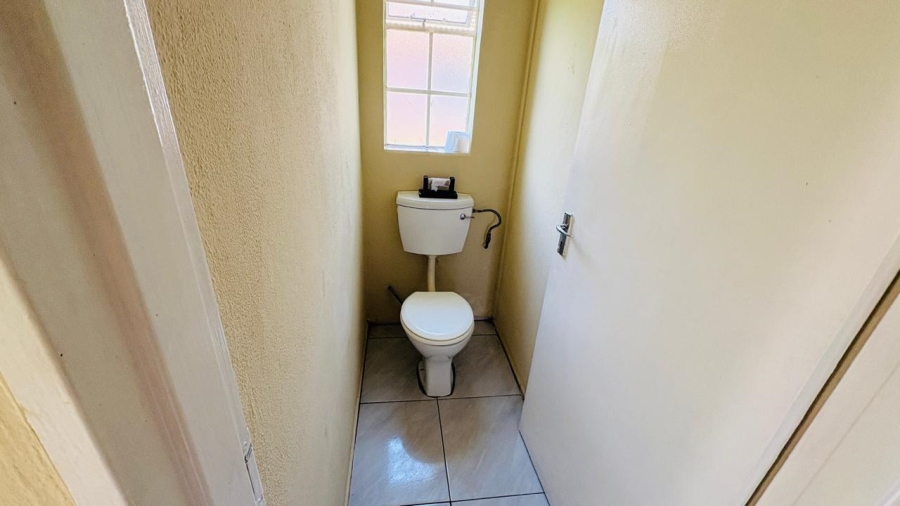 3 Bedroom Property for Sale in Rosslyn Gauteng