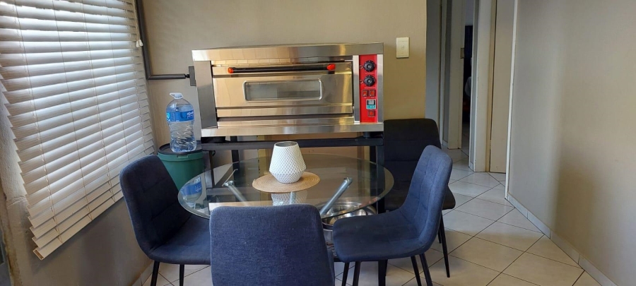 3 Bedroom Property for Sale in Rosslyn Gauteng