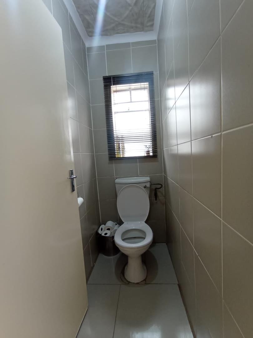 3 Bedroom Property for Sale in Rosslyn Gauteng