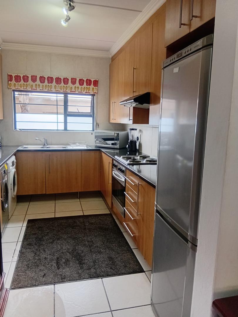 To Let 2 Bedroom Property for Rent in Morningside Gauteng