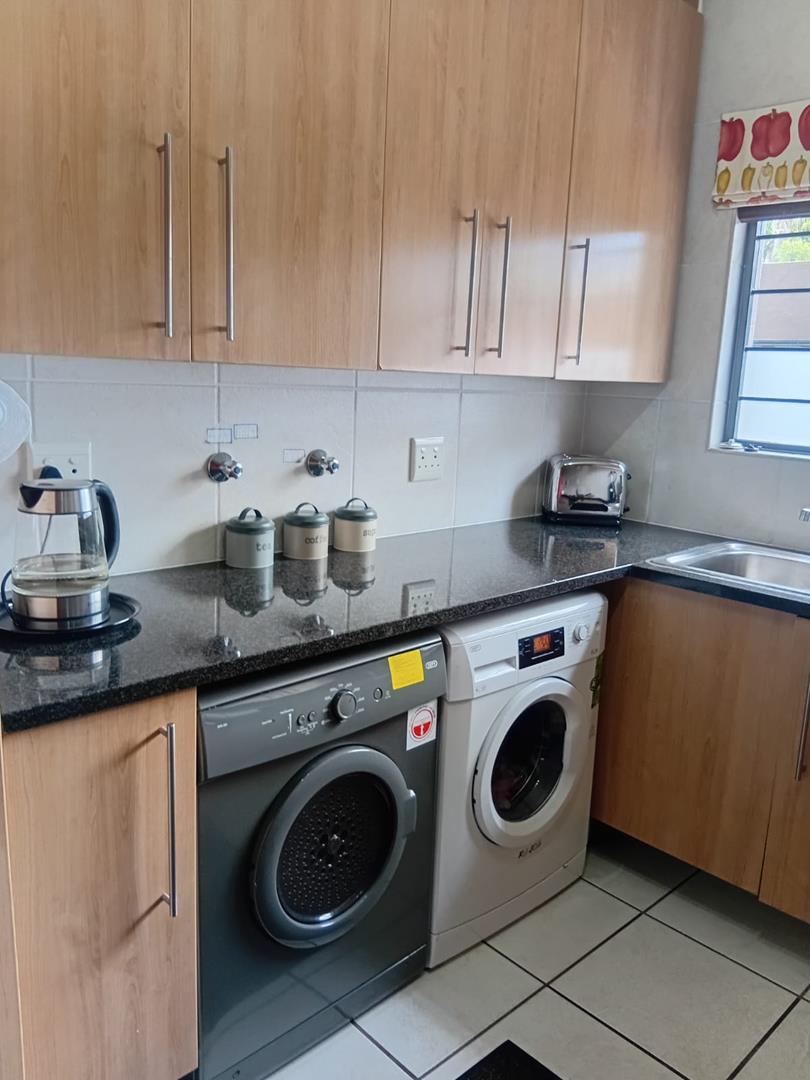 To Let 2 Bedroom Property for Rent in Morningside Gauteng