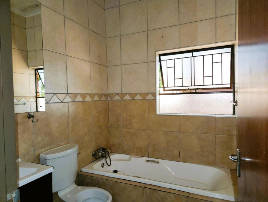 4 Bedroom Property for Sale in Meyersdal Gauteng