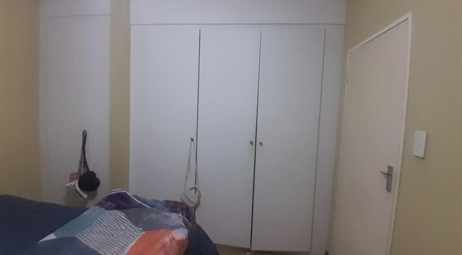 1 Bedroom Property for Sale in Grand Central Gauteng