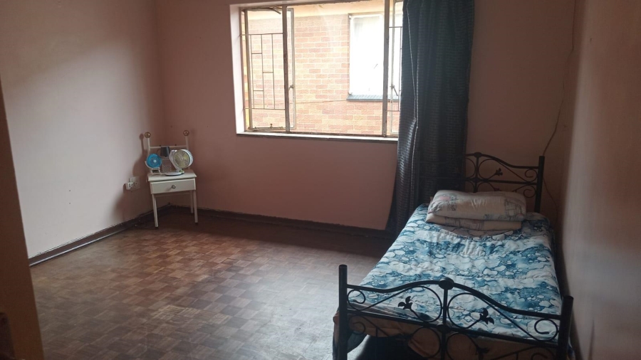 2 Bedroom Property for Sale in Forest Hill Gauteng