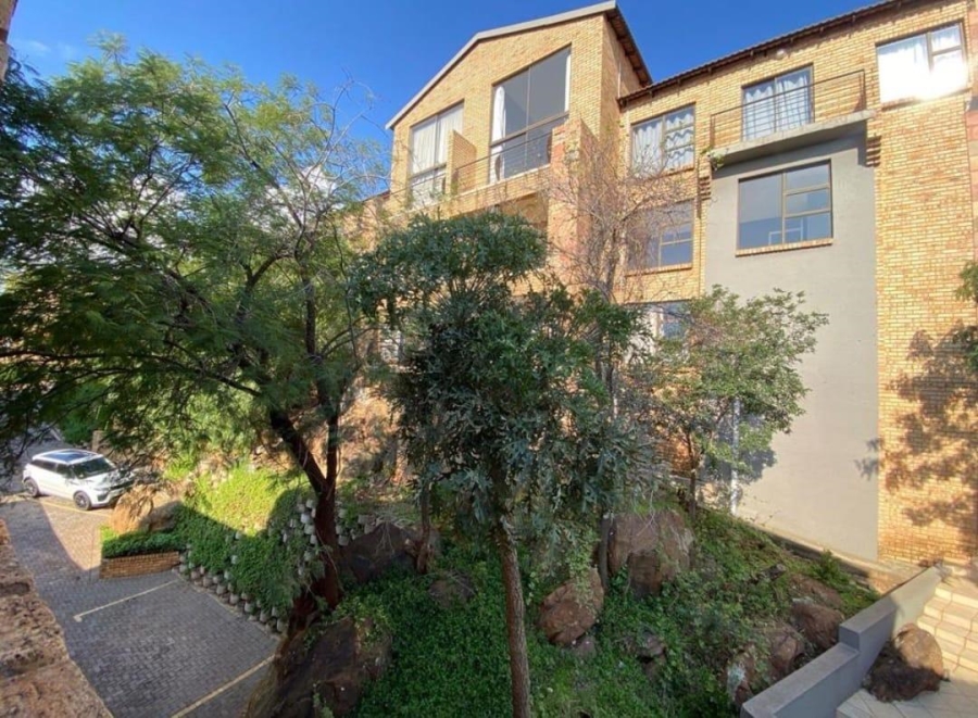 1 Bedroom Property for Sale in Mulbarton Gauteng