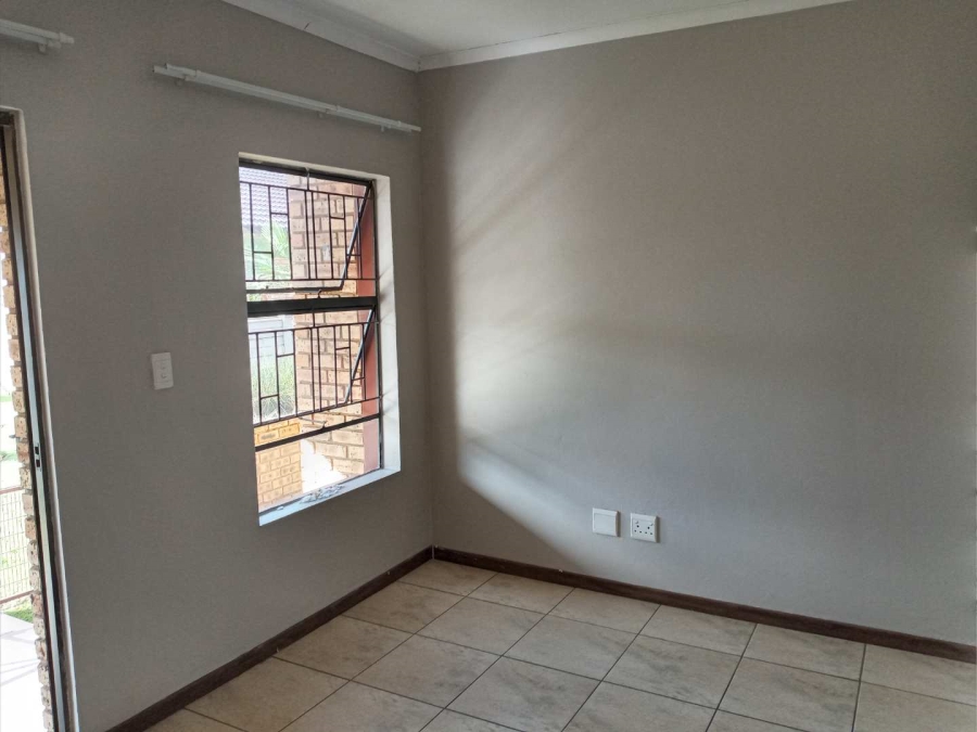 To Let 2 Bedroom Property for Rent in Riversdale Gauteng