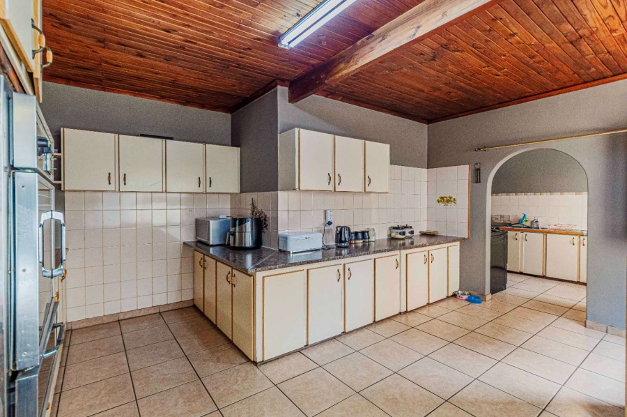 4 Bedroom Property for Sale in Randhart Gauteng