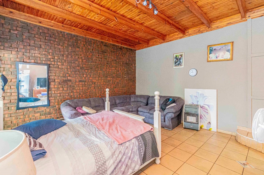 4 Bedroom Property for Sale in Randhart Gauteng