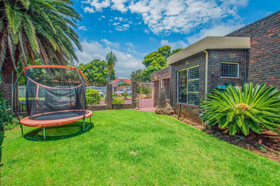 4 Bedroom Property for Sale in Randhart Gauteng