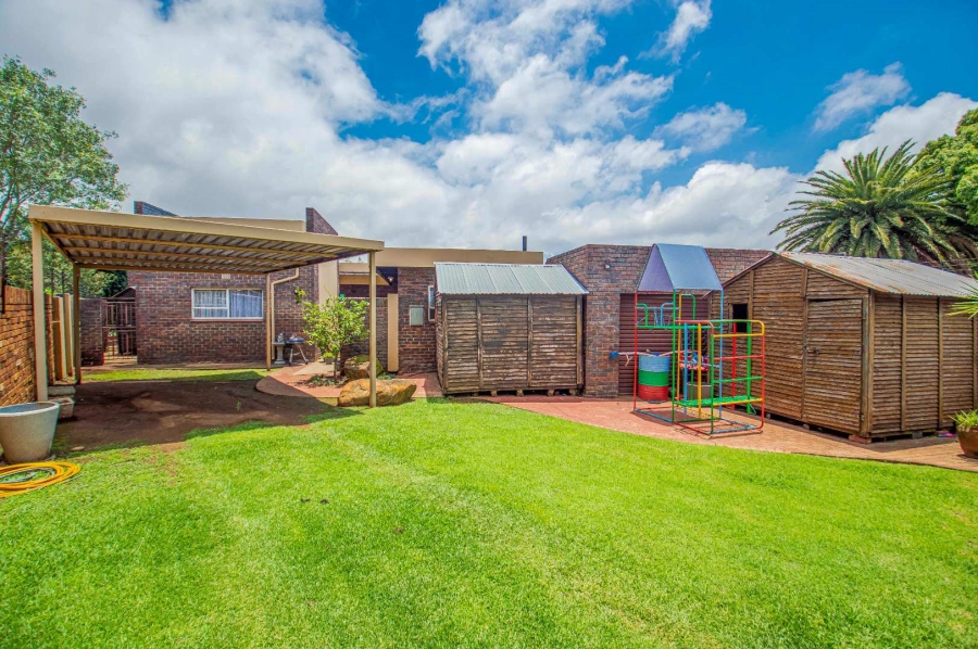 4 Bedroom Property for Sale in Randhart Gauteng