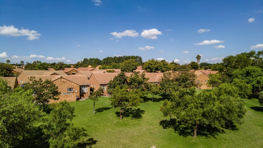 2 Bedroom Property for Sale in Allens Nek Gauteng