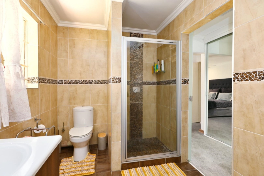 4 Bedroom Property for Sale in Buccleuch Gauteng