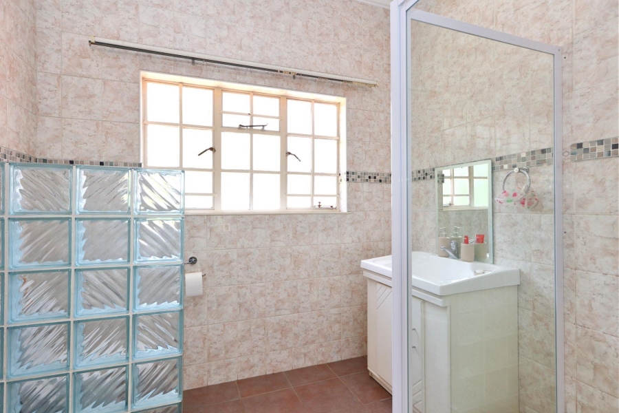 4 Bedroom Property for Sale in Buccleuch Gauteng